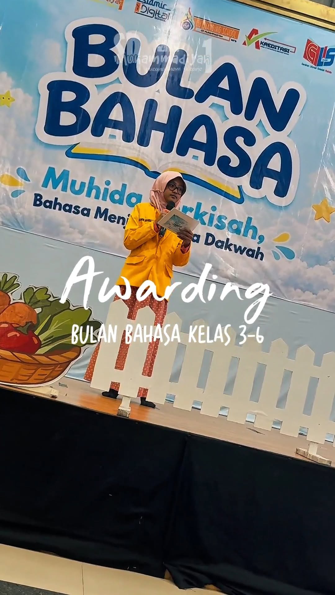 Awarding Bulan Bahasa Kelas 3-6 SD Muhida